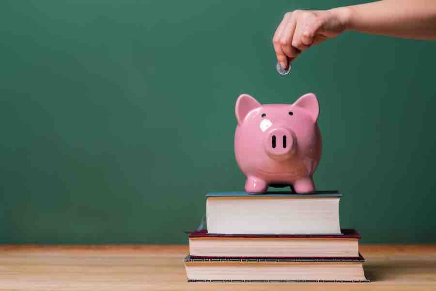 美国留学学费怎么算?留学一年费用大概是多少?(图2) 美国留学学费怎么算?留学一年费用大概是多少?(图2)