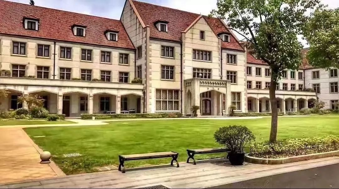 美高案例|卷起来!又一枚美国女子高中马尔伯勒学校录取offer!(图4) 美高案例|卷起来!又一枚美国女子高中马尔伯勒学校录取offer!(图4)
